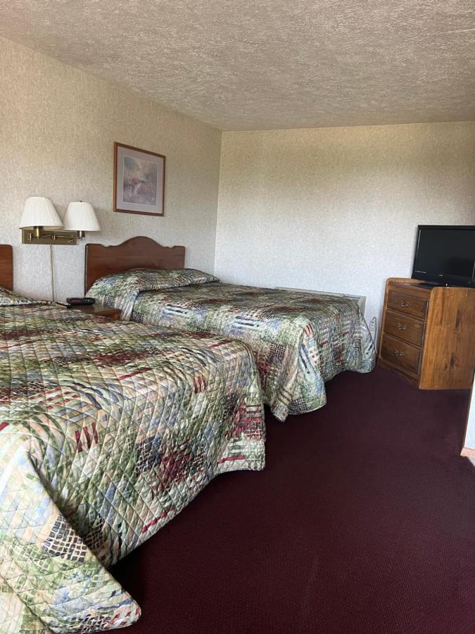 Gray Wolf Lodge Manistique Exterior foto